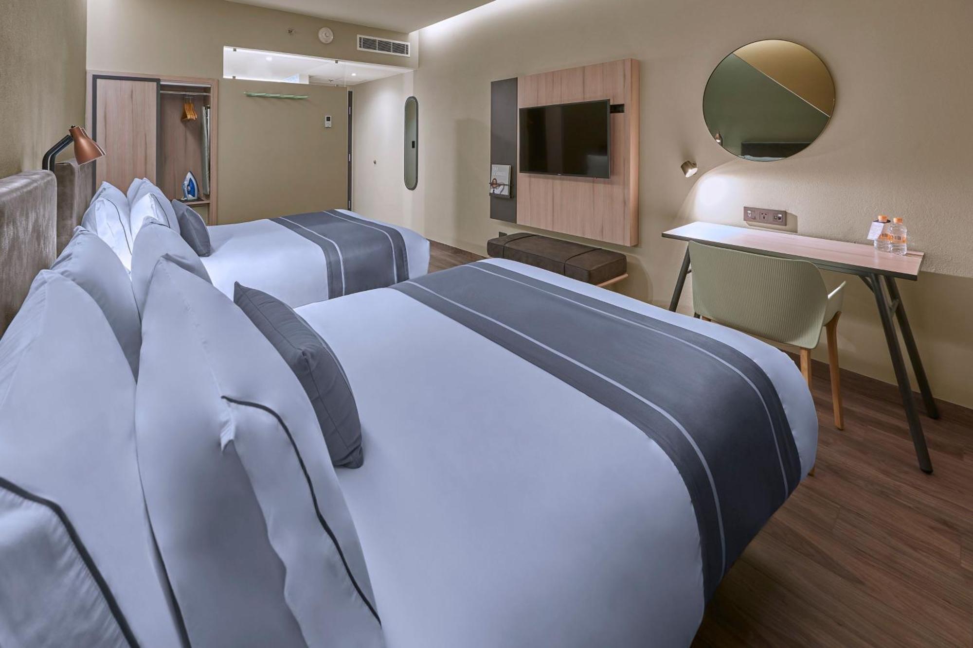 City Express Plus By Marriott Tampico Exteriör bild