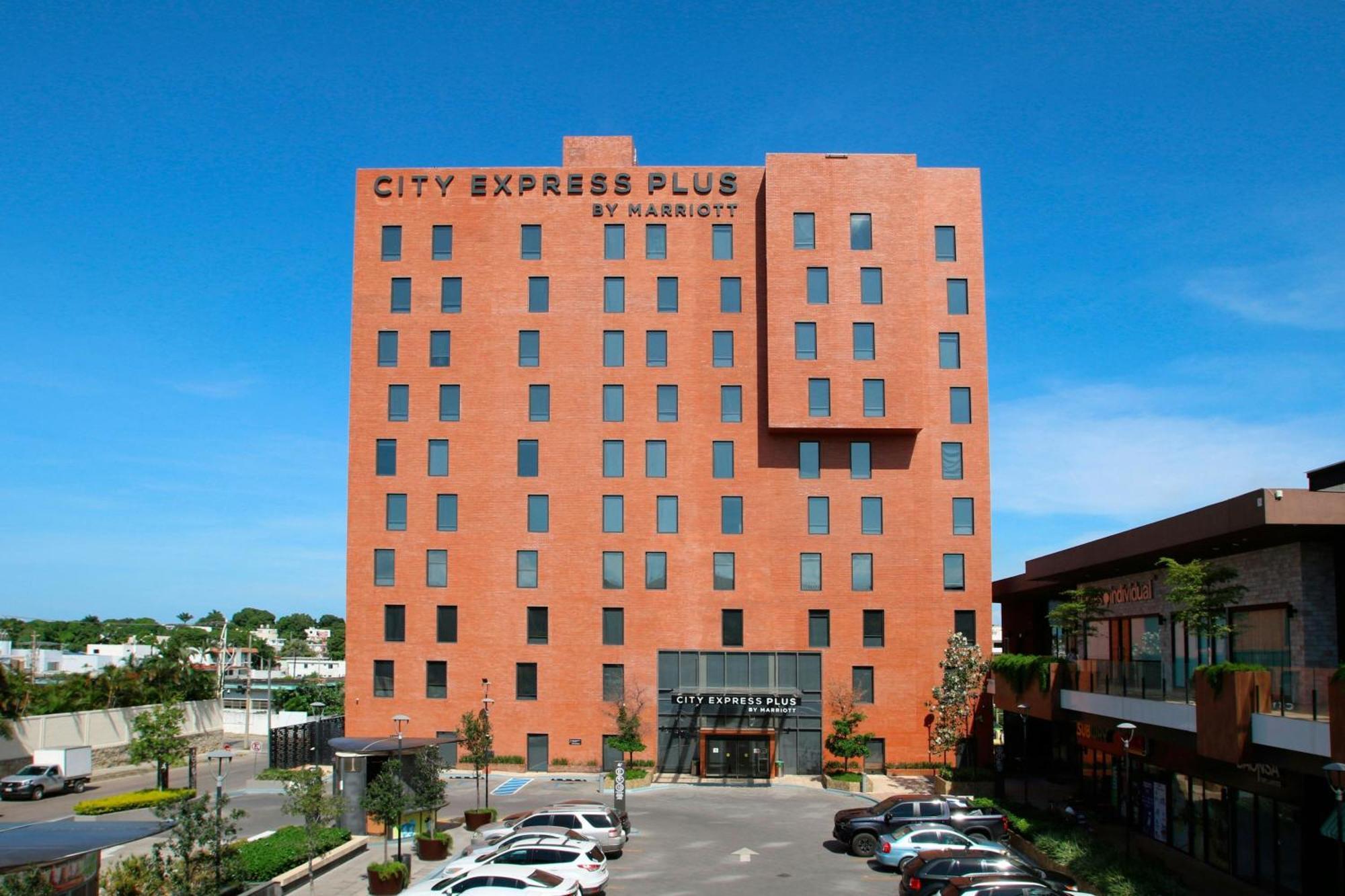 City Express Plus By Marriott Tampico Exteriör bild